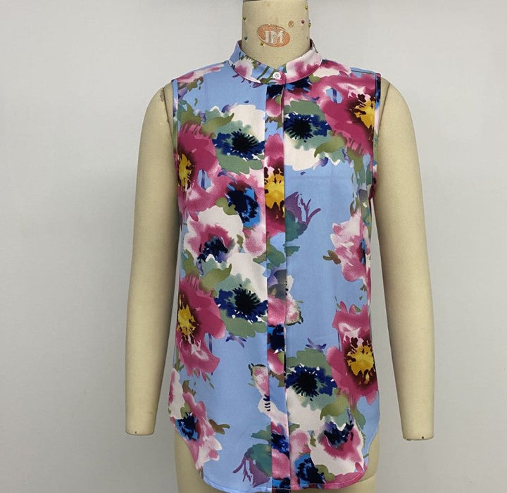 Damen ärmellose Bluse mit floralem Design und strukturierter Knopfleiste W&W Mode
