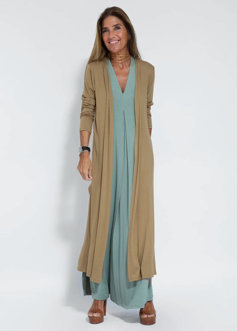 Drune - Ensemble bestehend aus einem langen, figurformenden Kleid und einer Weste