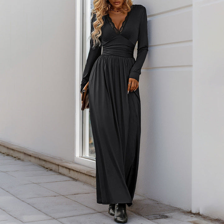 Damen Maxikleid mit elegantem V-Ausschnitt und verspielten Rüschen W&W Mode