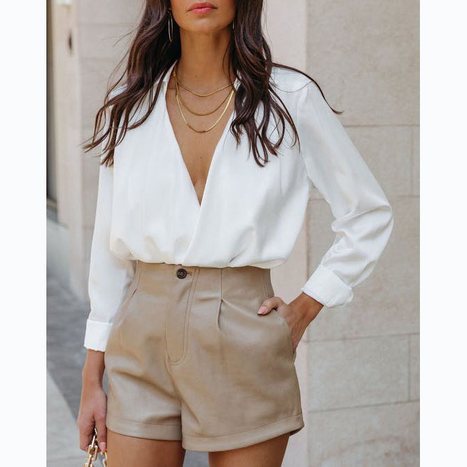Damen High-Waist Shorts aus weichem Kunstleder mit Bundfalten Drune