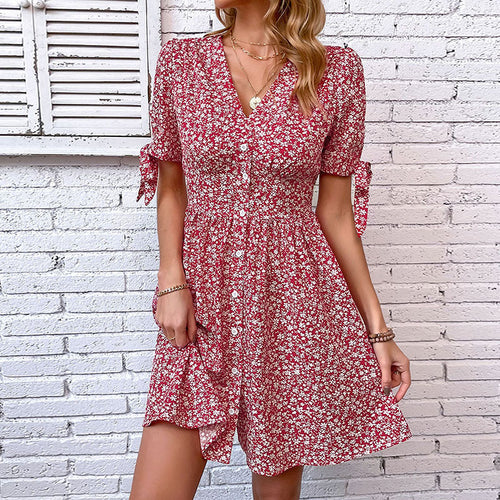 Damen Blusenkleid mit floralen Mustern und verspielten Rüschen W&W Mode