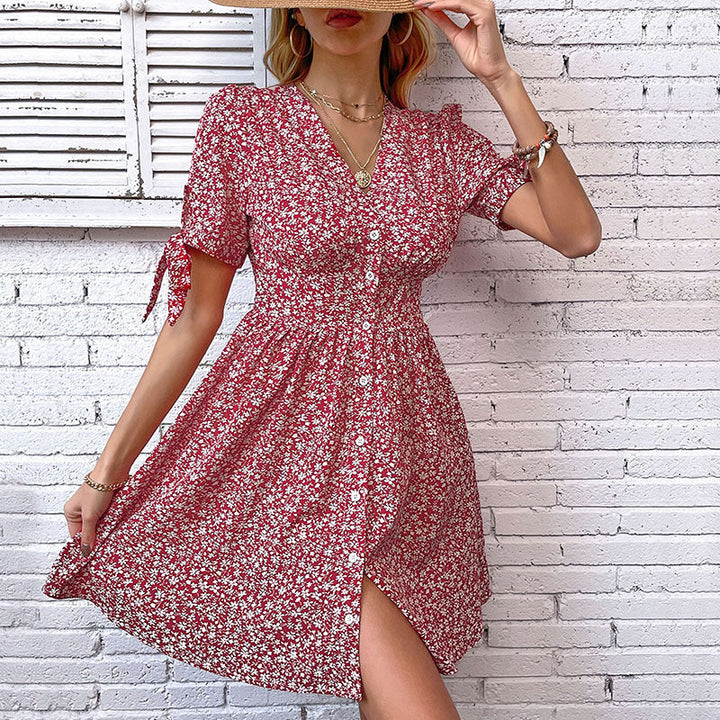 Damen Blusenkleid mit floralen Mustern und verspielten Rüschen W&W Mode