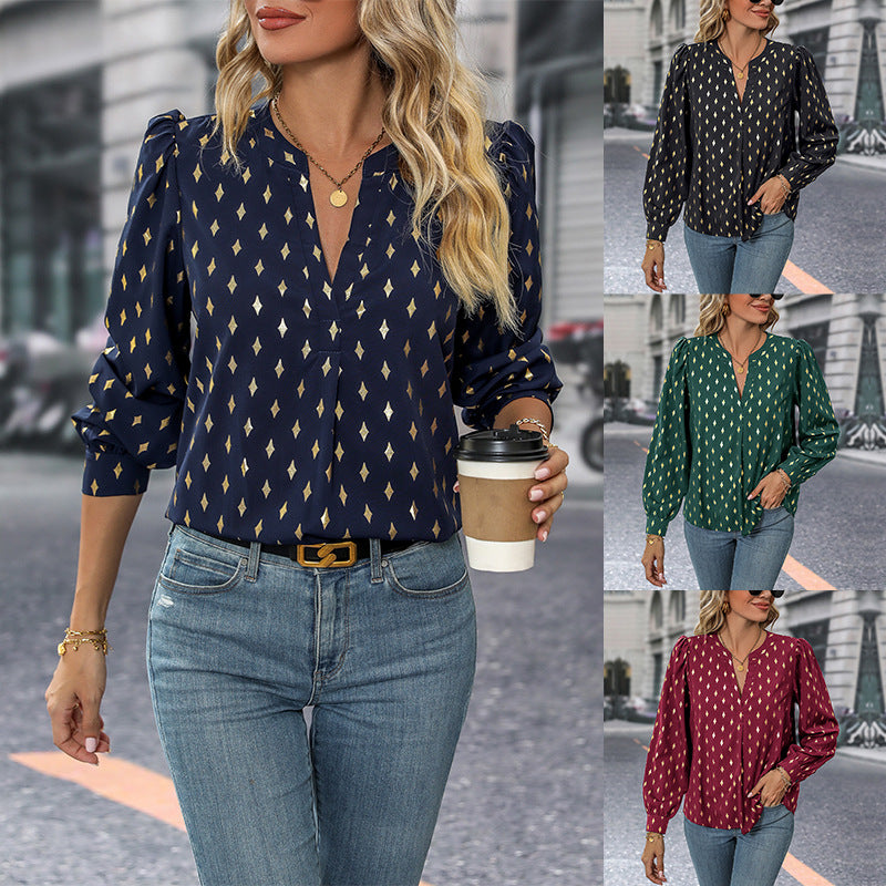 Damen Bluse mit elegantem V-Ausschnitt und feinen Rüschendetails W&W Mode