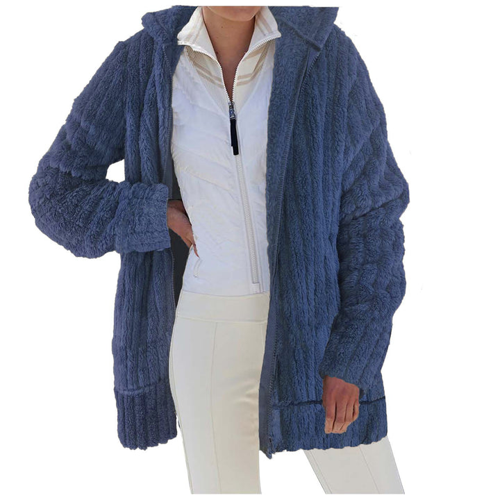 Damen Kuscheljacke mit weichem, strukturiertem Material und hohem Kragen W&W Mode