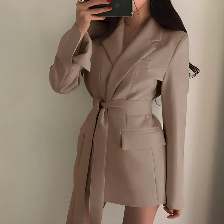 Drune | Eleganter Blazer mit Gürtel