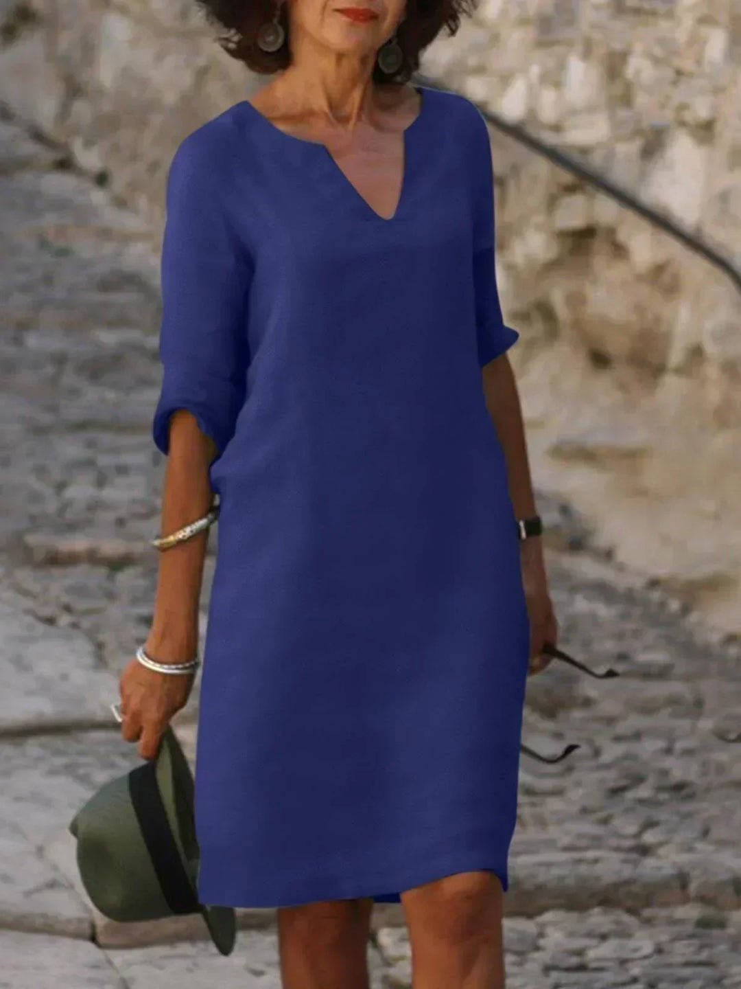 Drune | Stilvolles Kleid Mit Elegantem V-ausschnitt