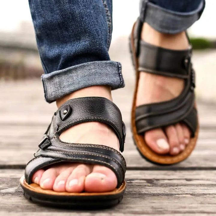 Sandalen aus echtem Leder im zeitlosen Stil